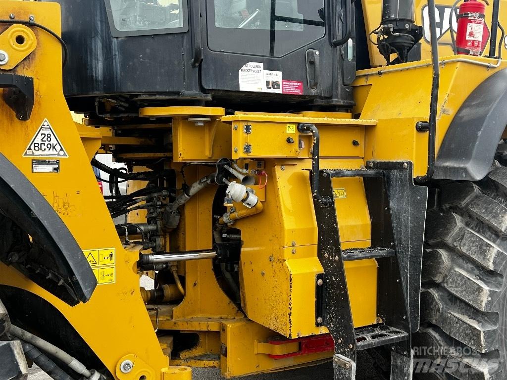 CAT 982 M Фронтальні навантажувачі