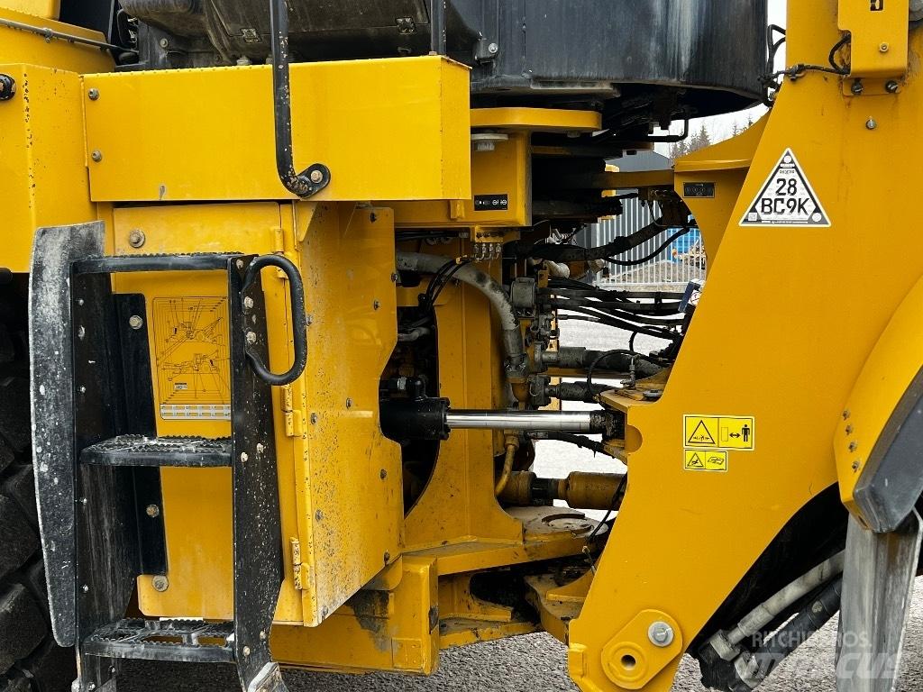 CAT 982 M Фронтальні навантажувачі