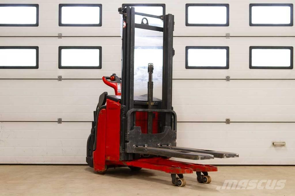 Linde L 14 Самохідні електроштабелери