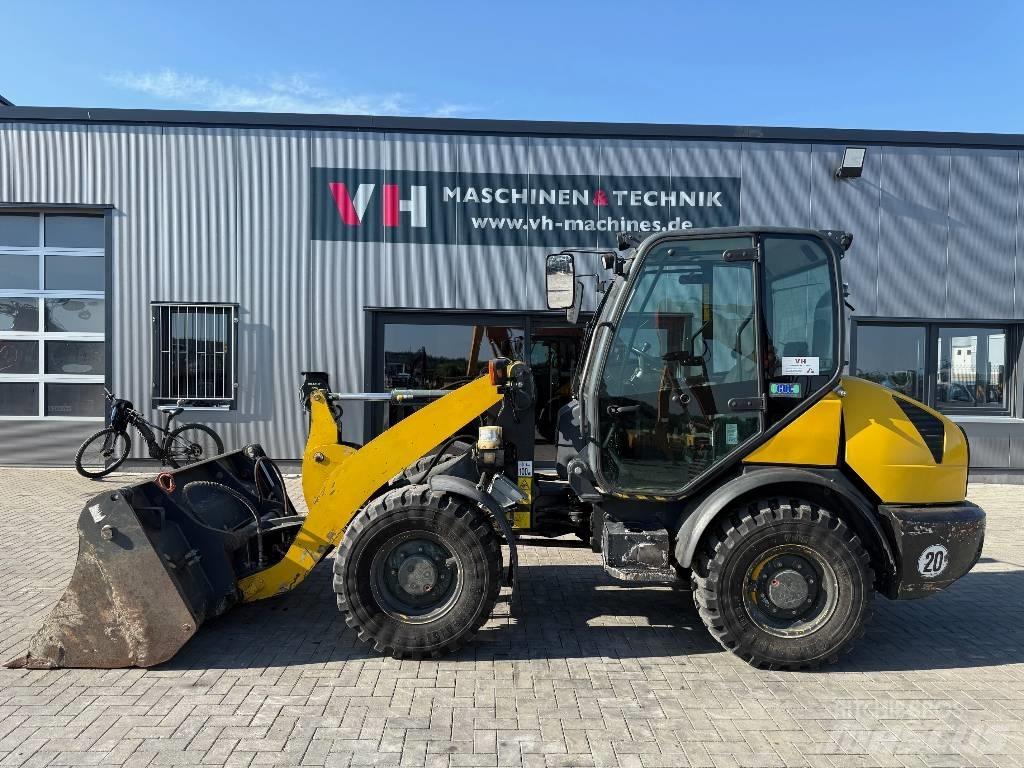 Komatsu WA 70-6 Фронтальні навантажувачі