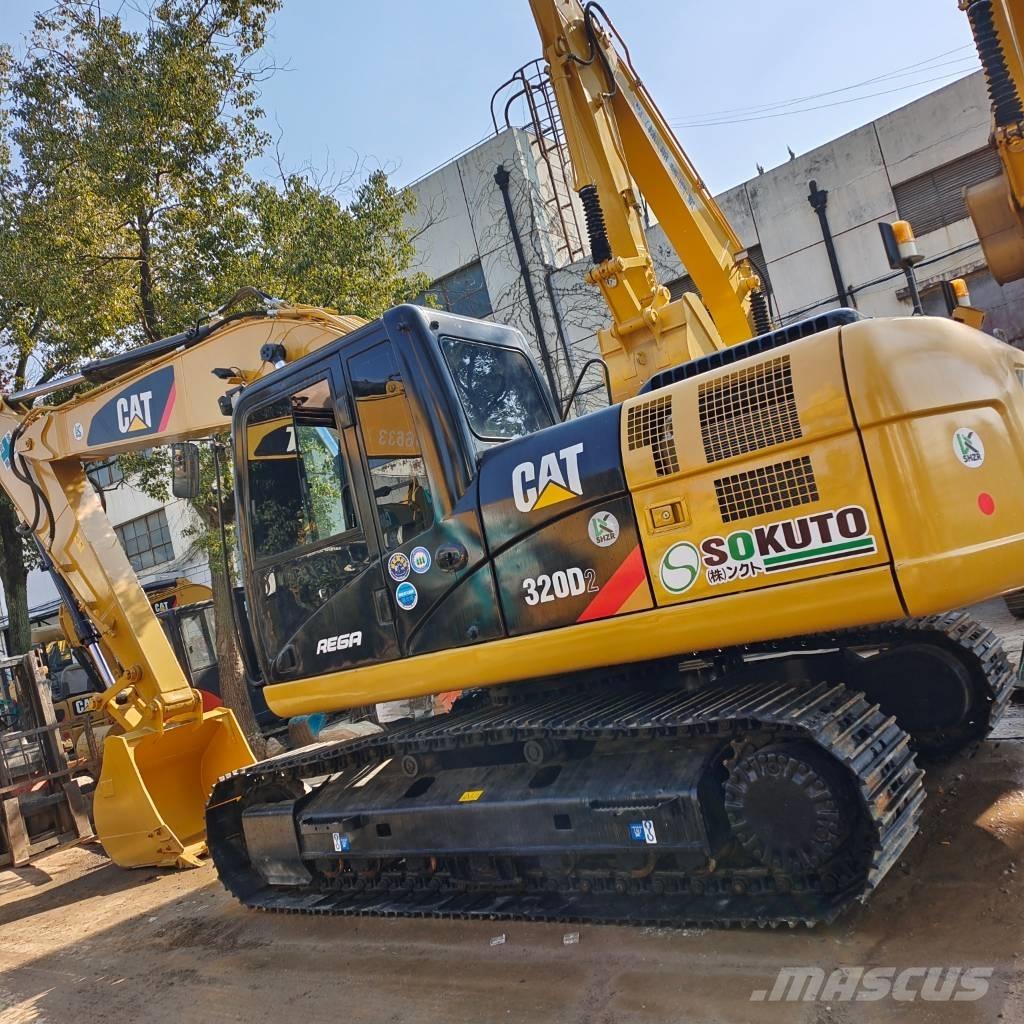 CAT 320 D2 Гусеничні екскаватори