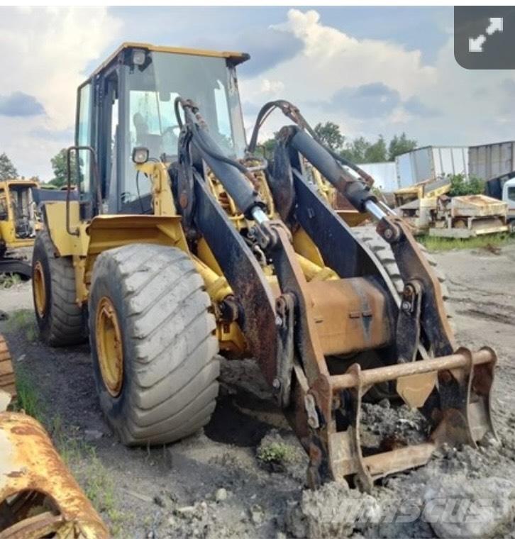 CAT IT 62 G Фронтальні навантажувачі