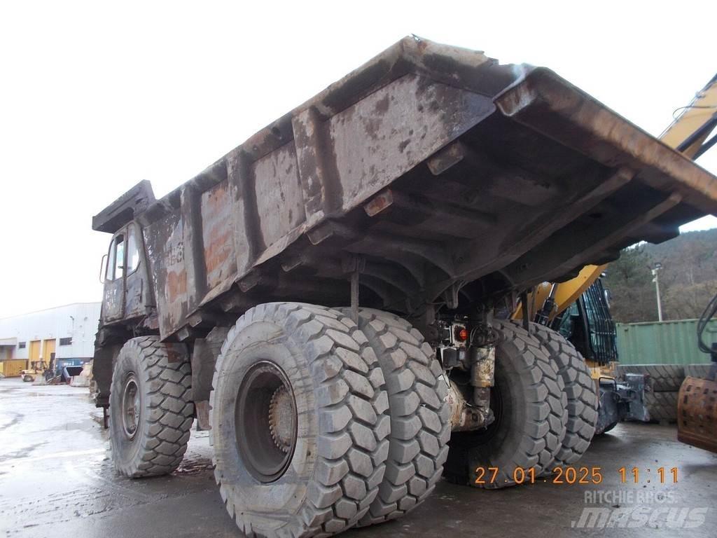 CAT 775G Кар`єрні самоскиди