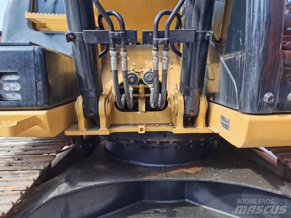 CAT 315 D2 Гусеничні екскаватори