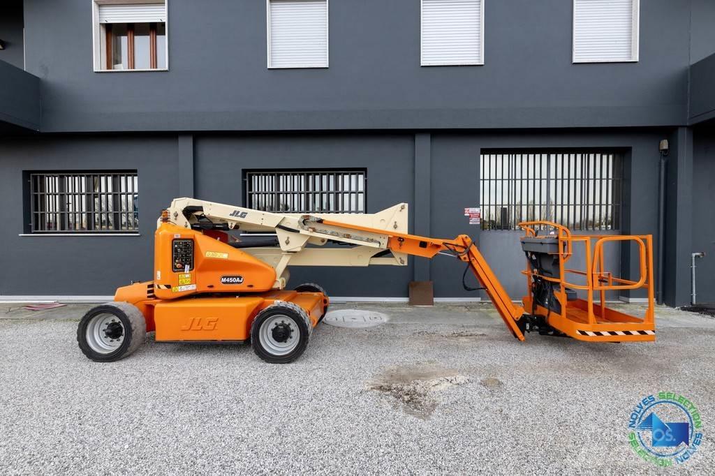 JLG M450AJ Колінчаті підйомники