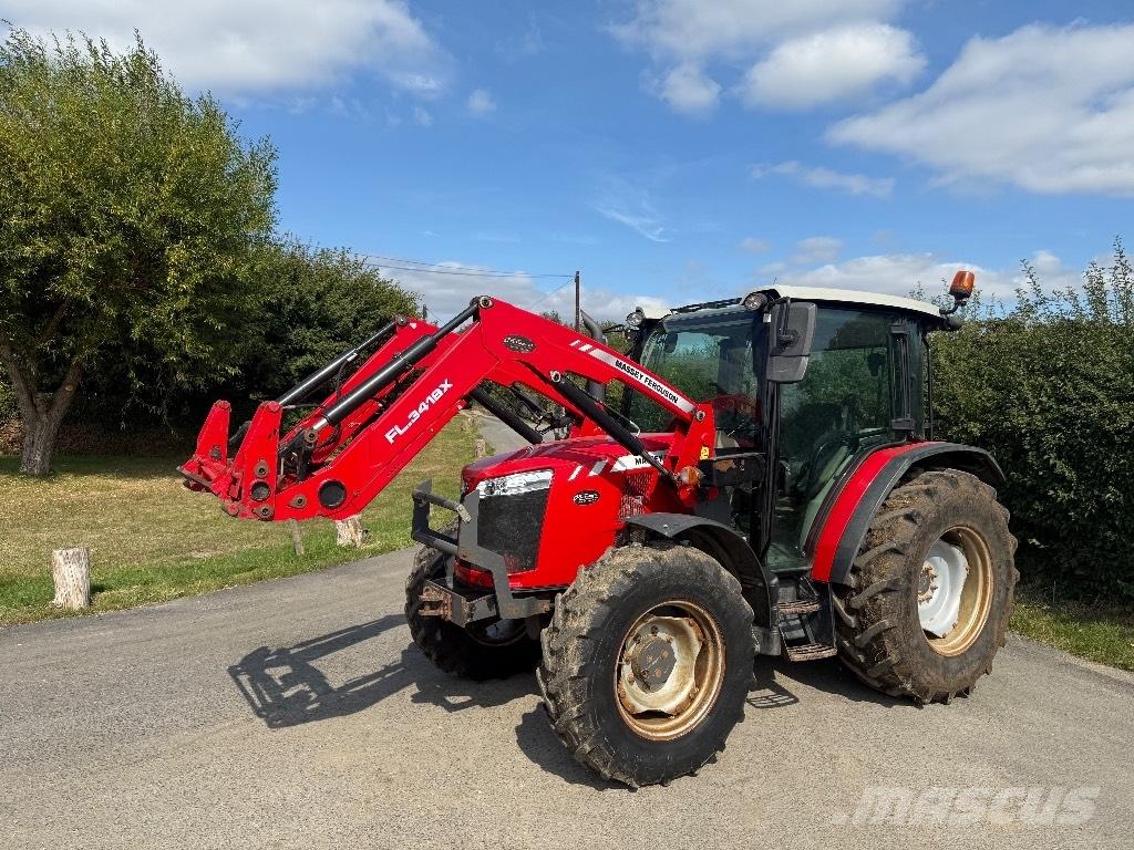 Massey Ferguson 4708 Трактори