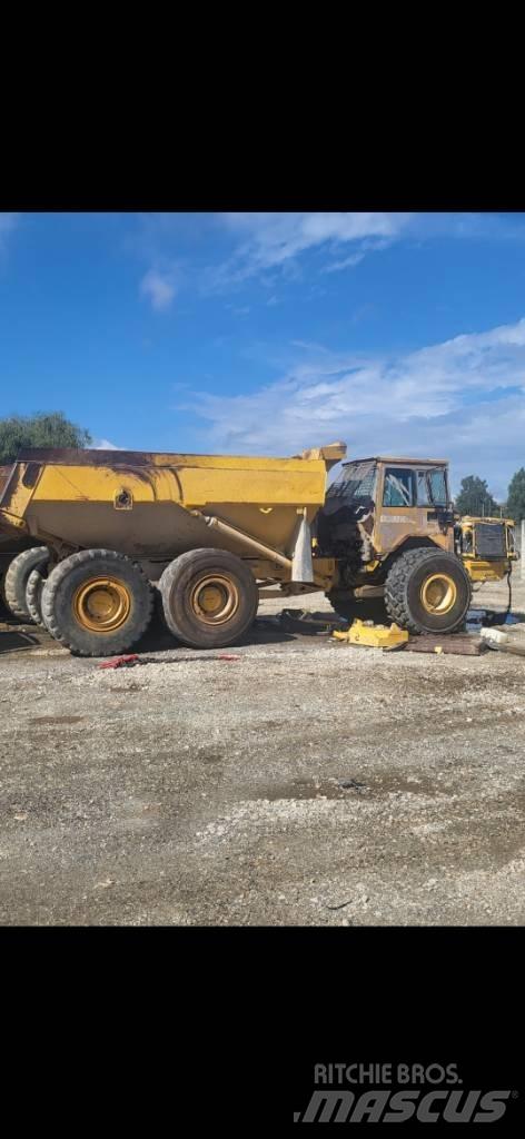 Volvo A25C Зчленовані самоскиди