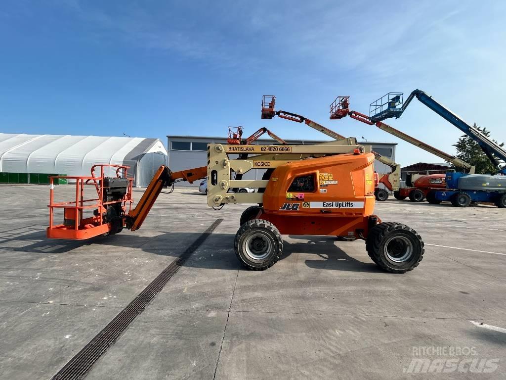 JLG 450 AJ Колінчаті підйомники