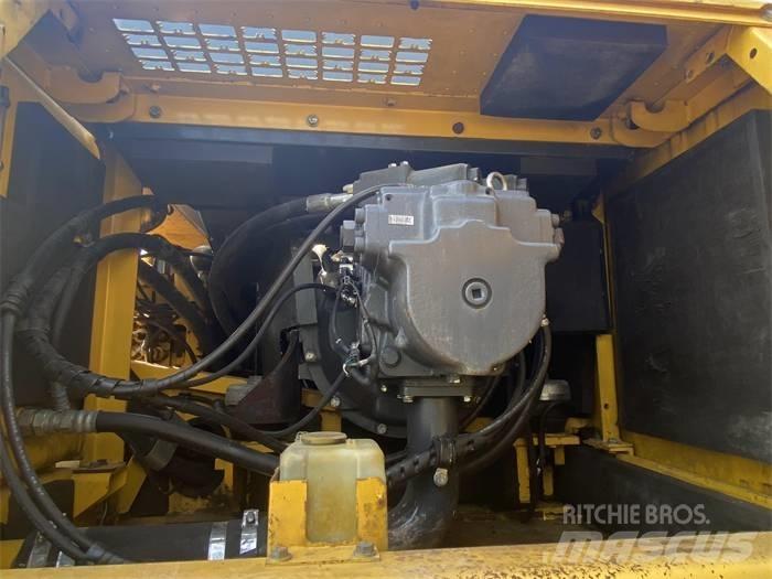 Komatsu PC450-8 Гусеничні екскаватори