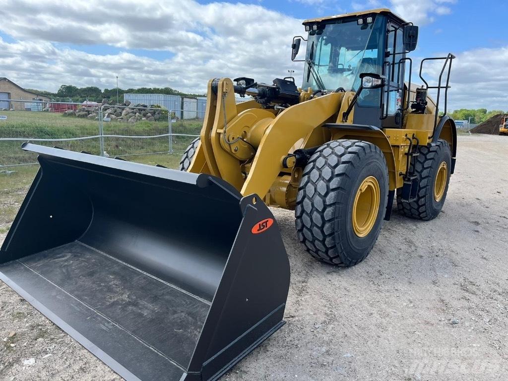 CAT 950 GC Фронтальні навантажувачі