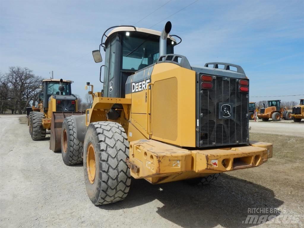 John Deere 624K Фронтальні навантажувачі
