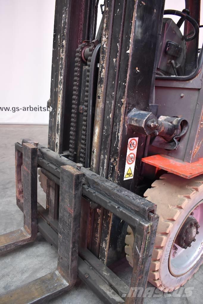 Manitou CG 30 P Газові навантажувачі