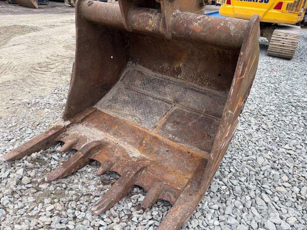 Komatsu PC210LC-8 Гусеничні екскаватори