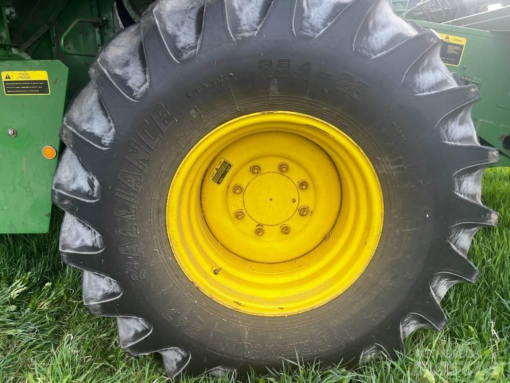John Deere 1072 Зернозбиральні комбайни