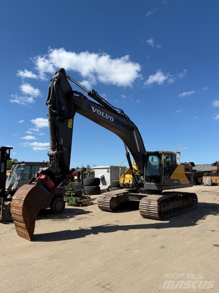 Volvo EC 300 EL Гусеничні екскаватори