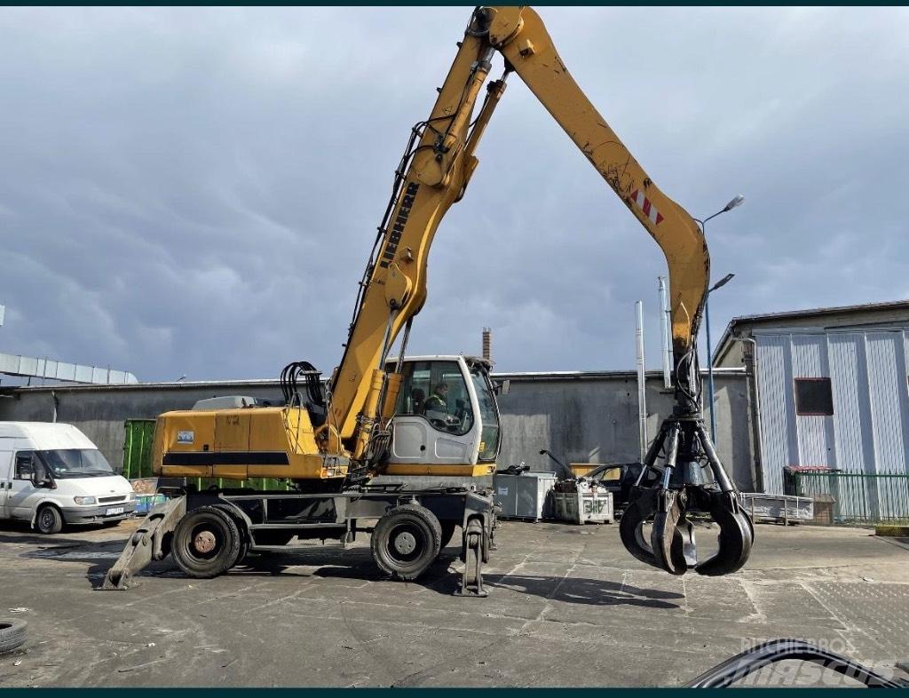 Liebherr 924 Перевантажувачі металобрухту/промислові навантажувачі