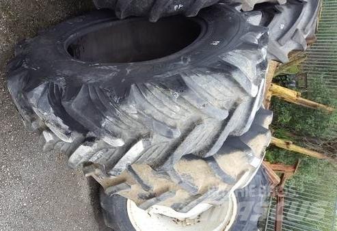  Pneus 13.6R24 Колеса