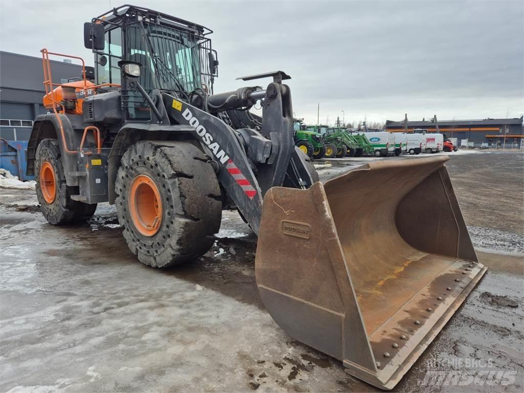 Develon DL320-7 Фронтальні навантажувачі