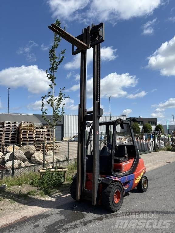 Linde h 30 d Дизельні навантажувачі