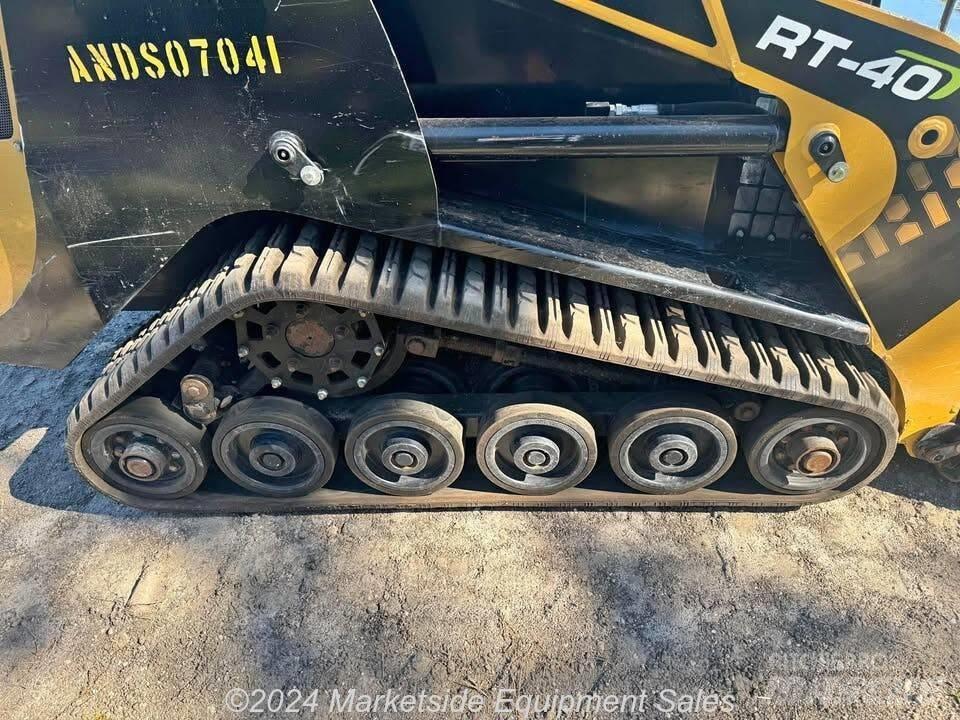 ASV RT 40 Міні-навантажувачі
