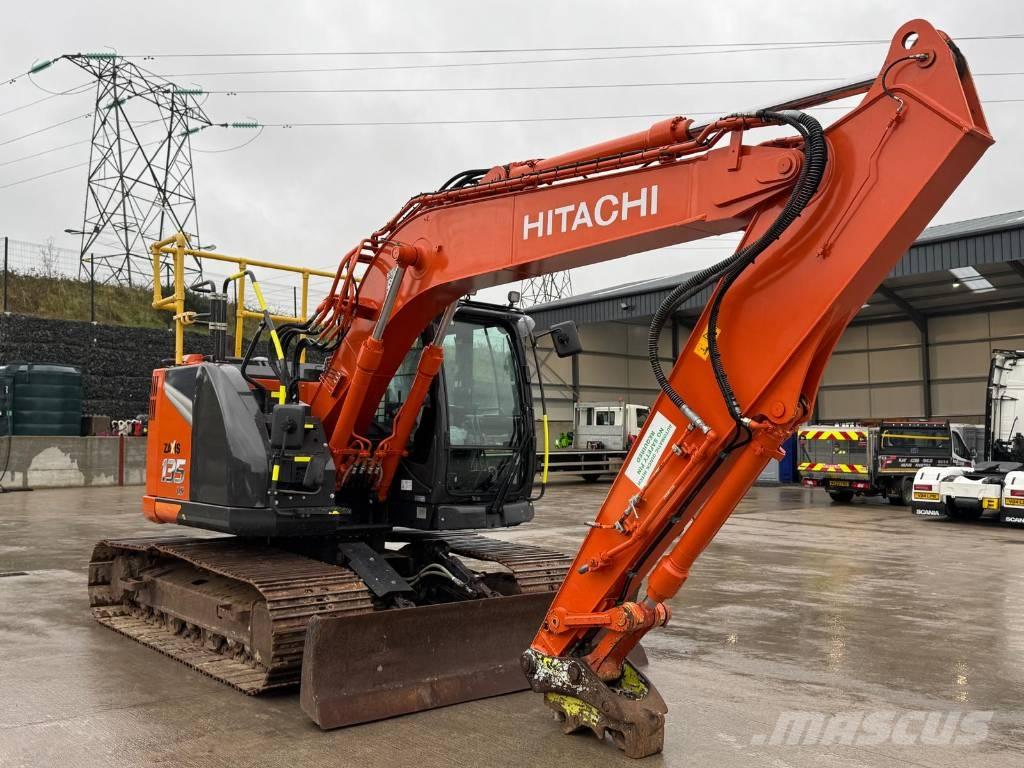 Hitachi ZX 135 US-7 Гусеничні екскаватори