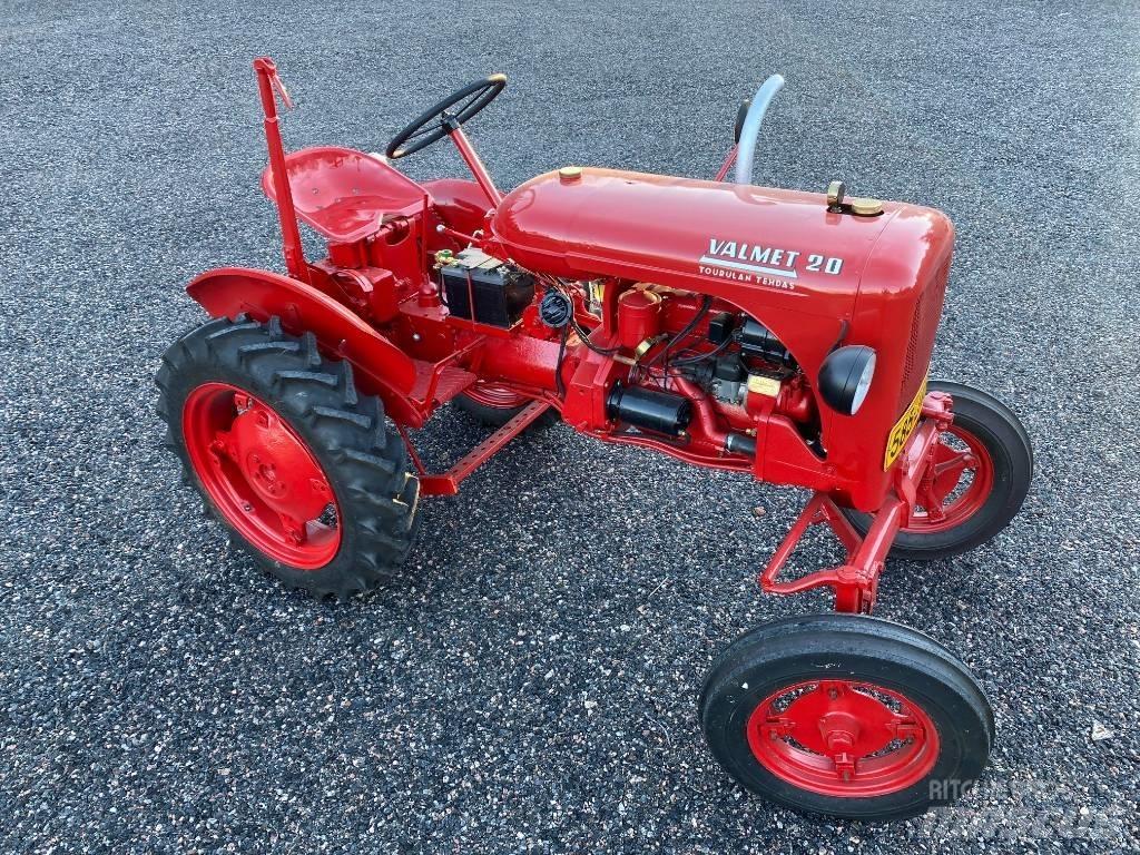 Valmet 20 Трактори