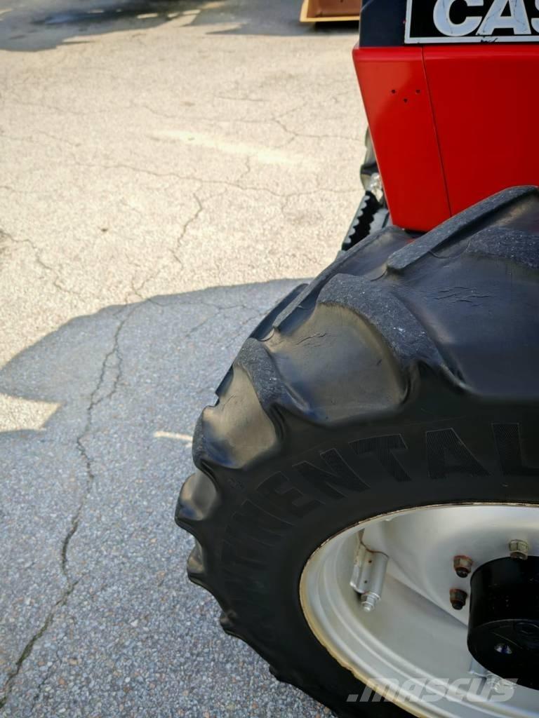Case IH 1056 XL Трактори