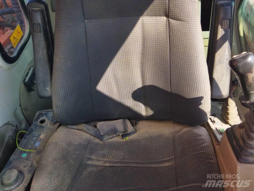 Daewoo 210 W-V Колісні екскаватори