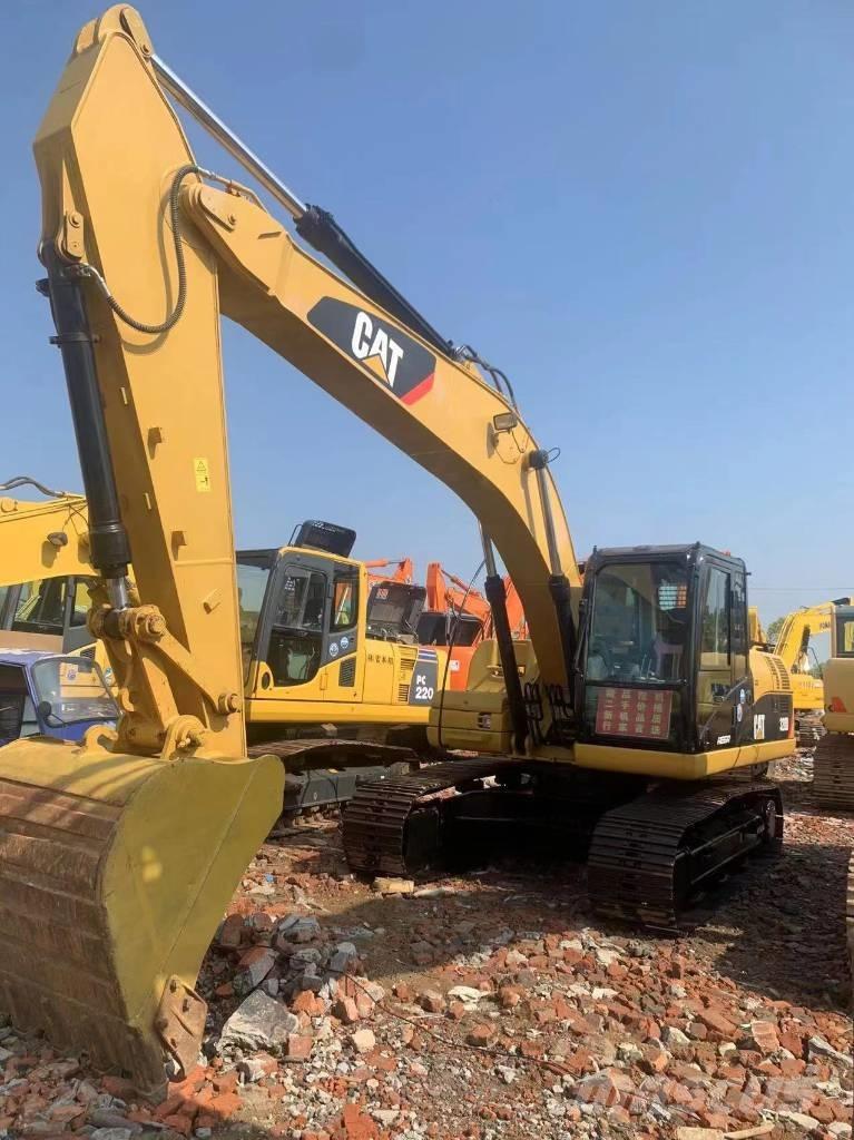 CAT 320 D Гусеничні екскаватори