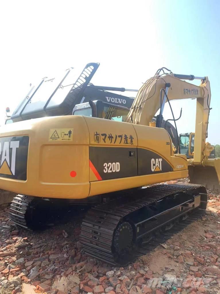 CAT 320 D Гусеничні екскаватори