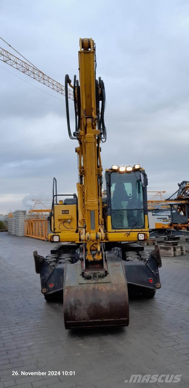 Komatsu PW160-7E0 Колісні екскаватори