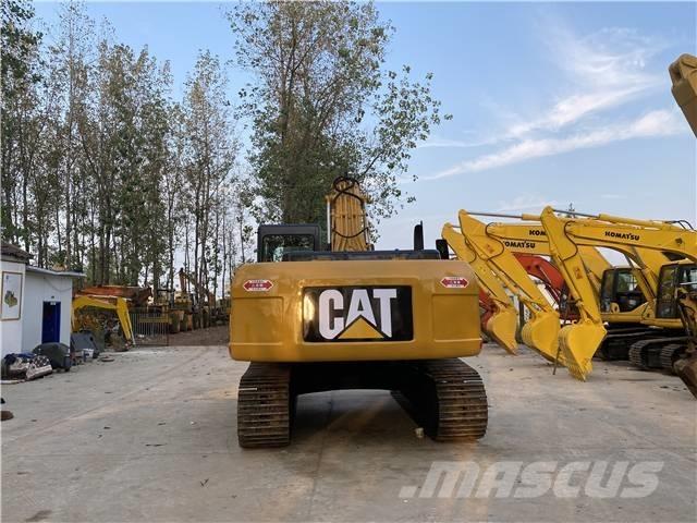 CAT 320D Гусеничні екскаватори
