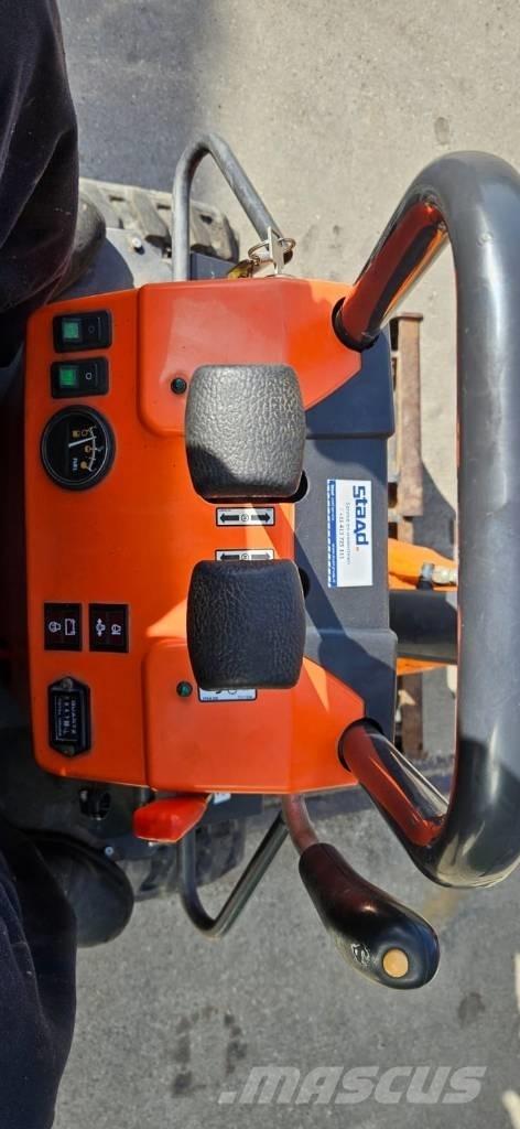 Doosan DX 10 Z Міні-екскаватори < 7т
