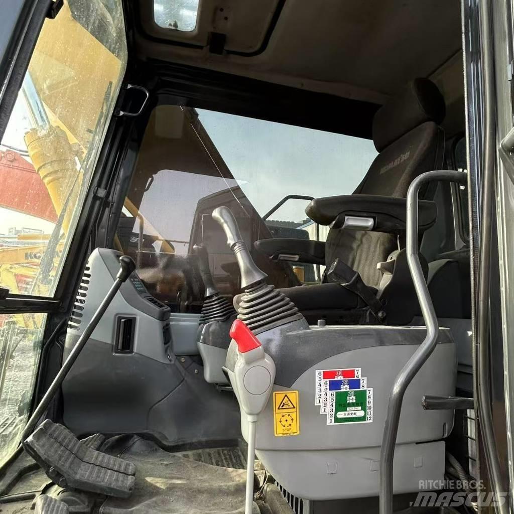 Komatsu 160-7 Гусеничні екскаватори