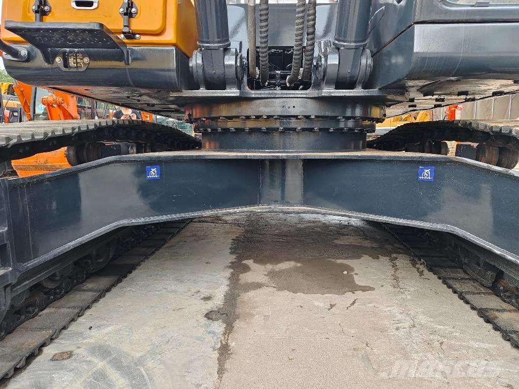 Hyundai R350LVS Гусеничні екскаватори