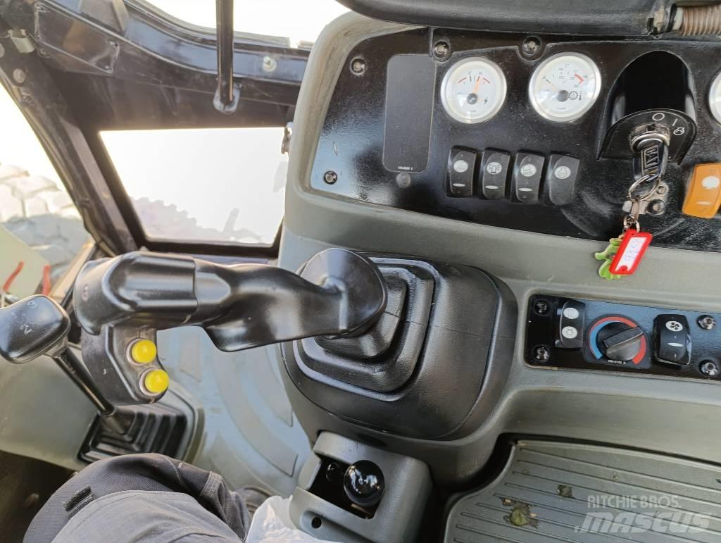 CAT 428 D Екскаватори-навантажувачі