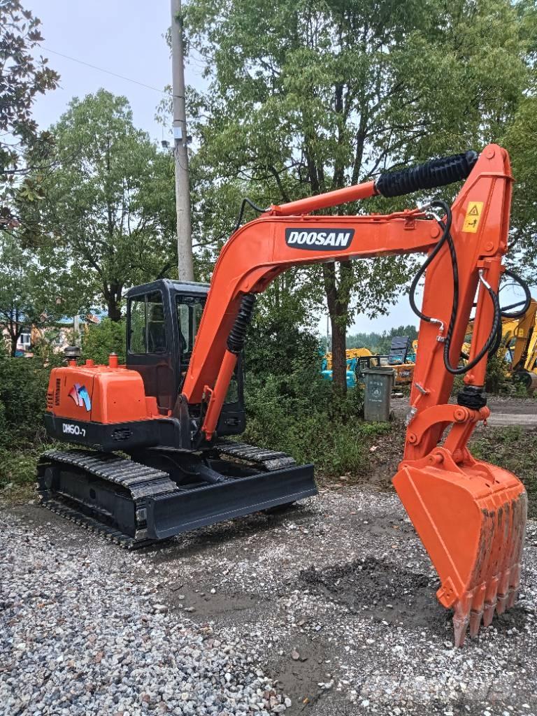 Doosan DH 60 Гусеничні екскаватори