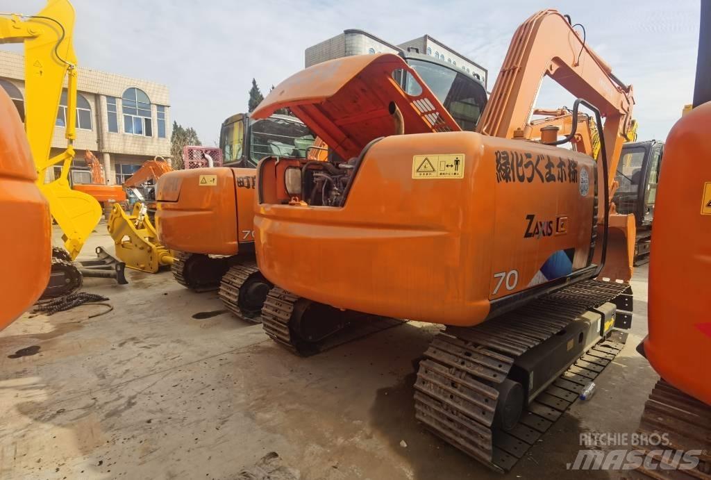 Hitachi ZX 70 Гусеничні екскаватори