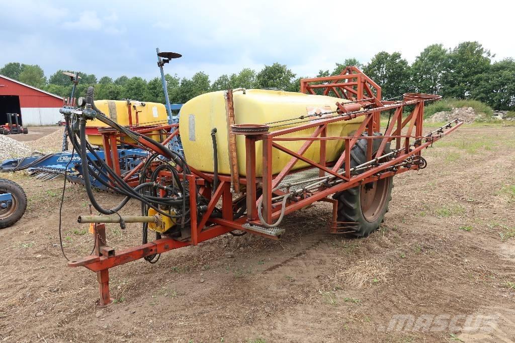 Ekko 2600 L Причіпні обприскувачі