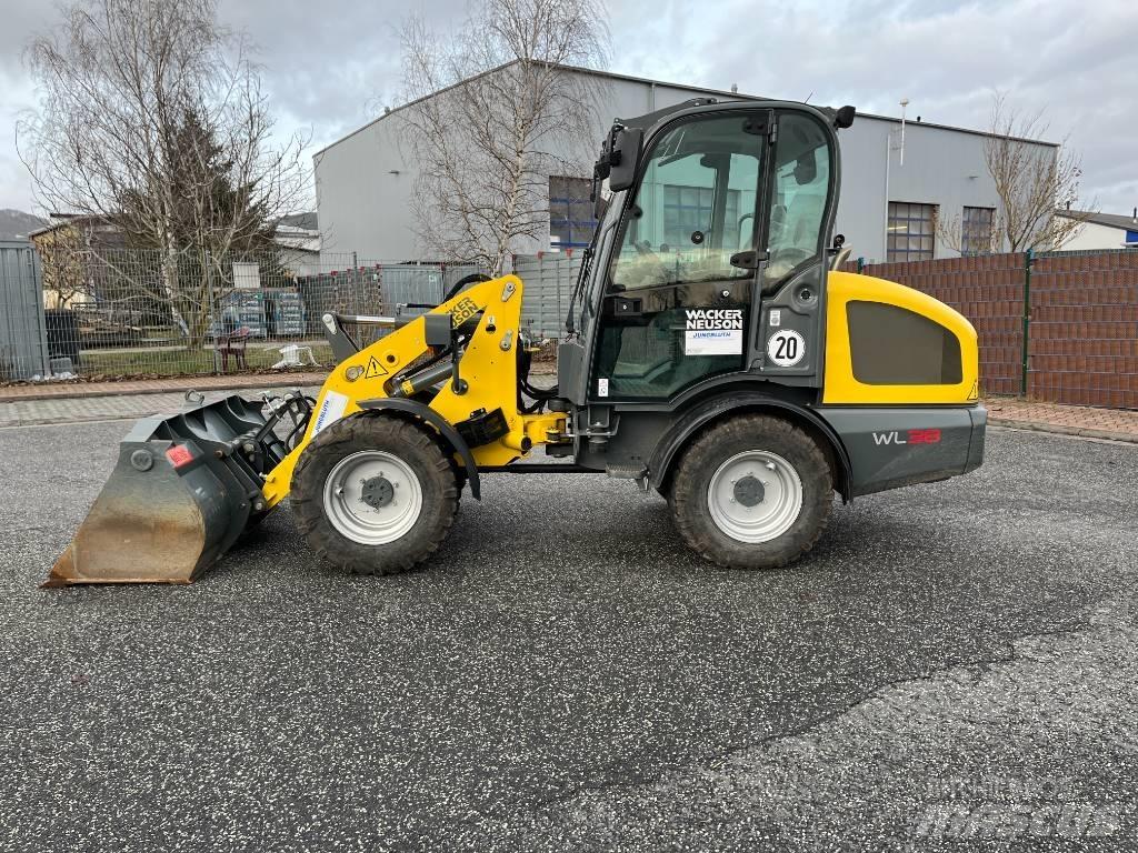 Wacker Neuson WL 38 Фронтальні навантажувачі