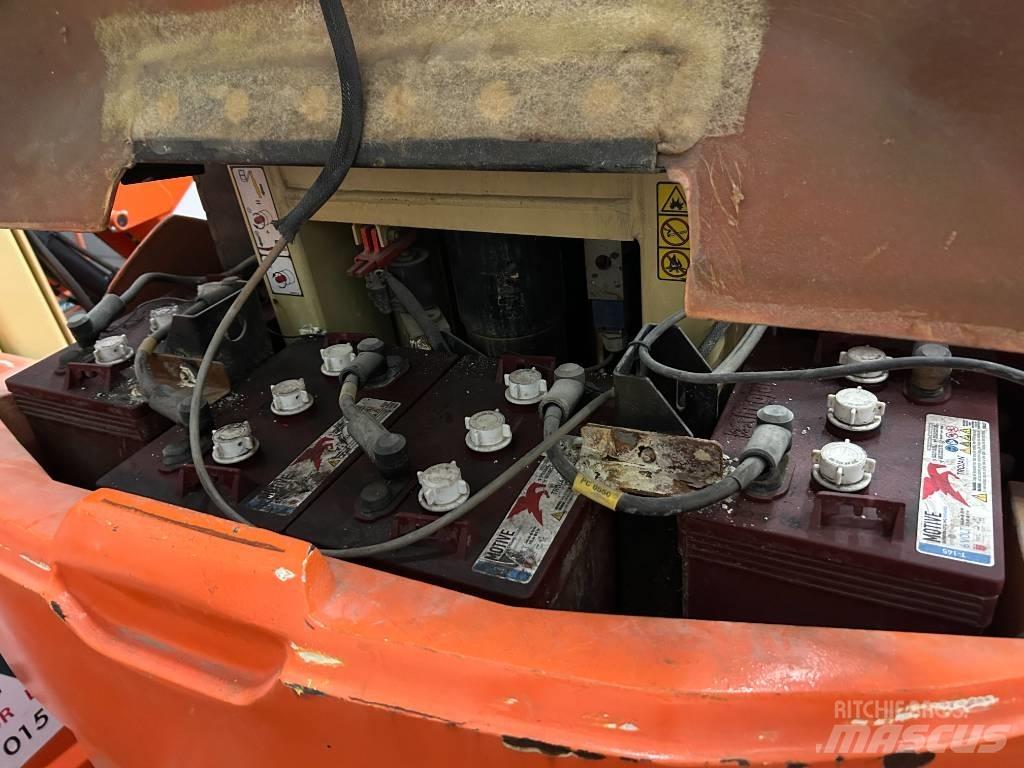 JLG Toucan 12 E Колінчаті підйомники
