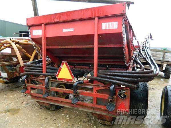 Tive 4000 Розсіювач мінеральних добрив