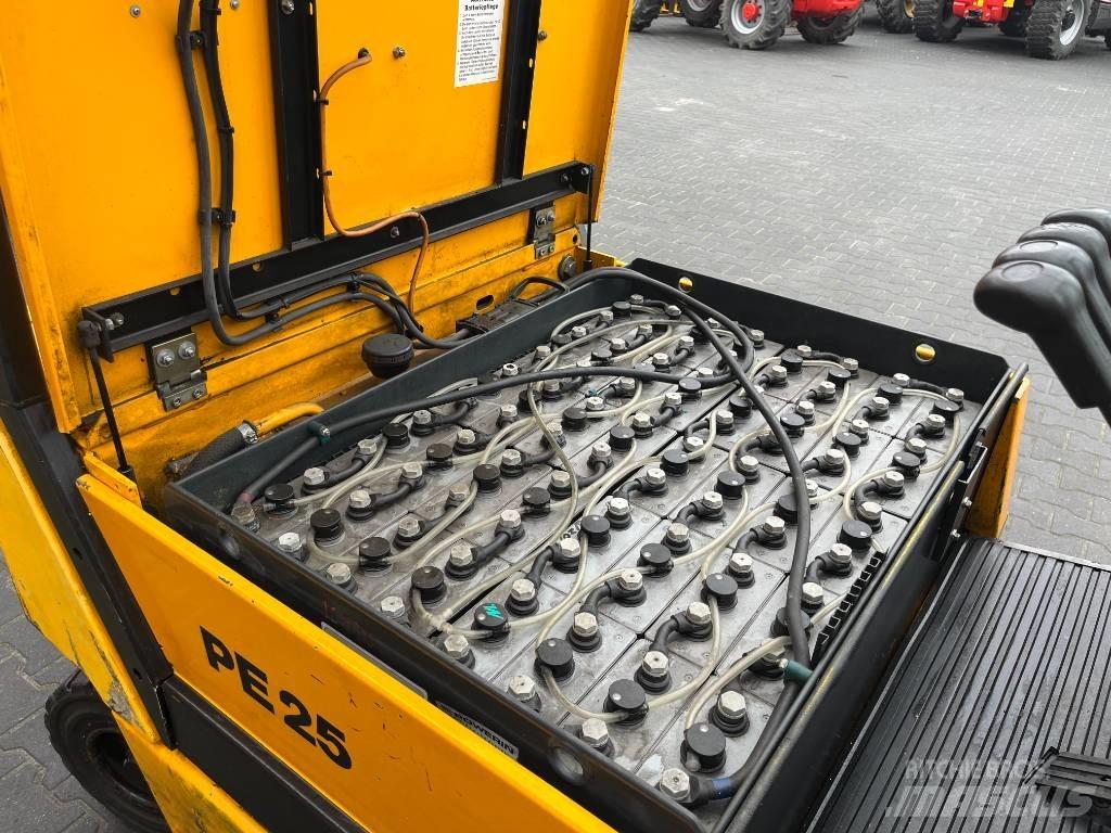 Steinbock Boss PE25 Електронавантажувачі