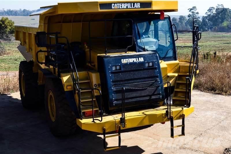 CAT 773F Вантажівки / спеціальні