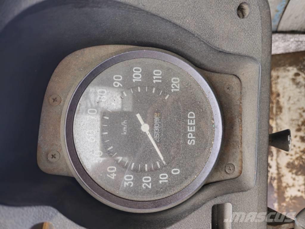 Link-Belt HC238J автокрани