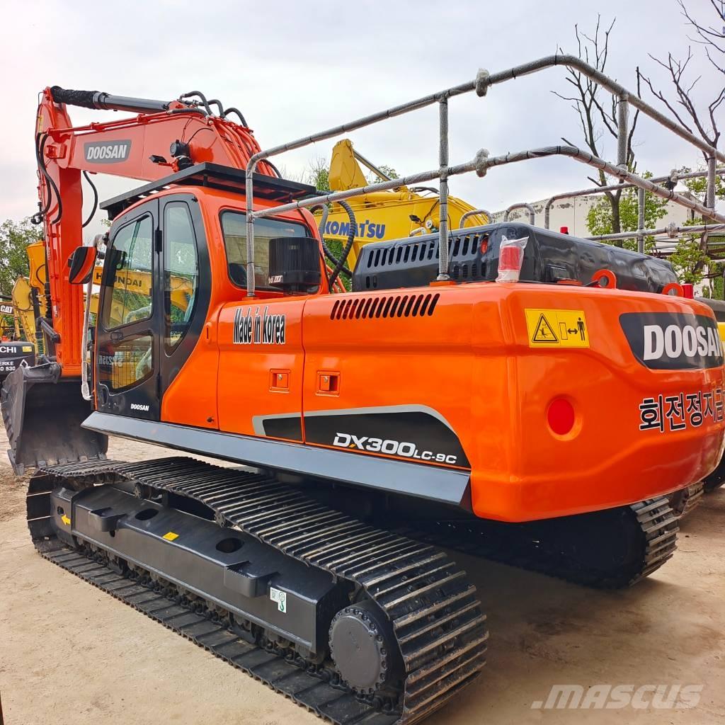 Doosan DX 300 LC-9C Гусеничні екскаватори
