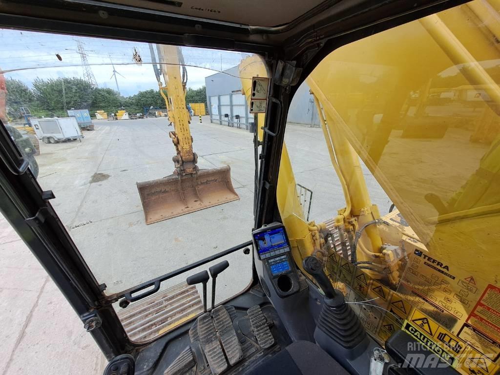 Komatsu HB365LC-3 Гусеничні екскаватори