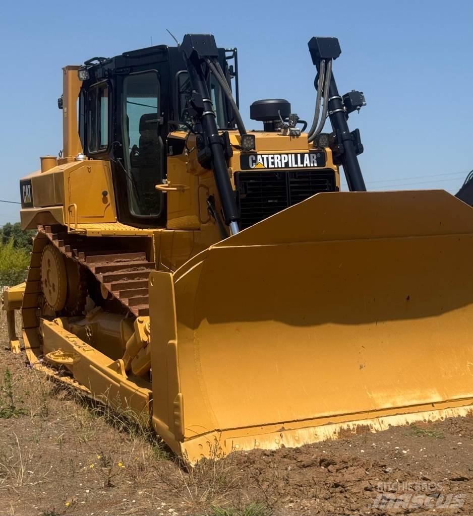 CAT D 6 T XL Гусеничні бульдозери