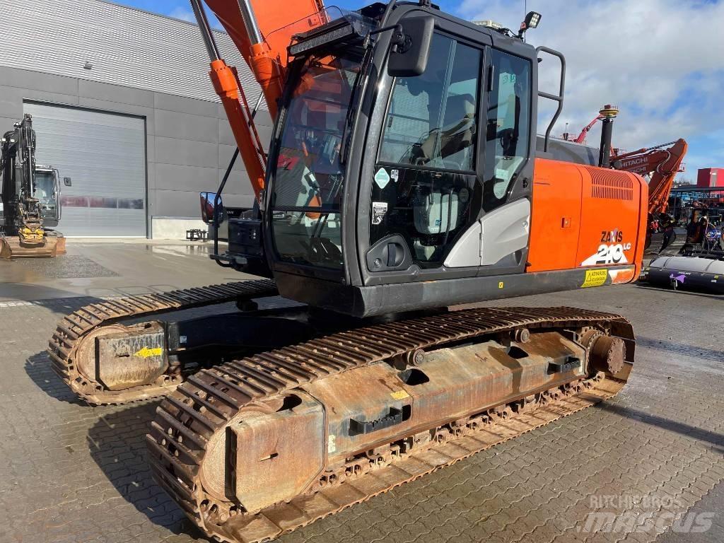 Hitachi ZX210LC-6 Гусеничні екскаватори