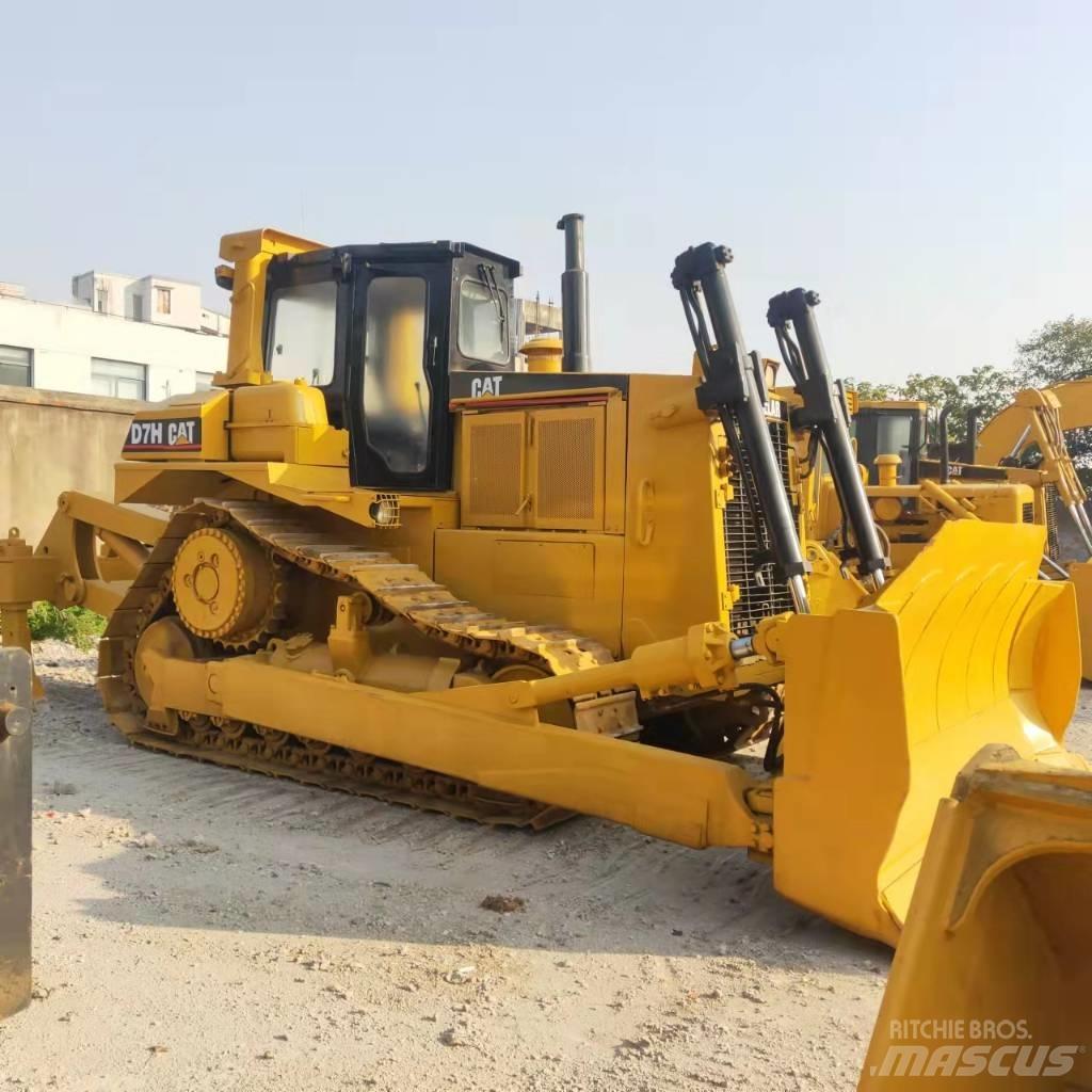 CAT D7H Гусеничні бульдозери